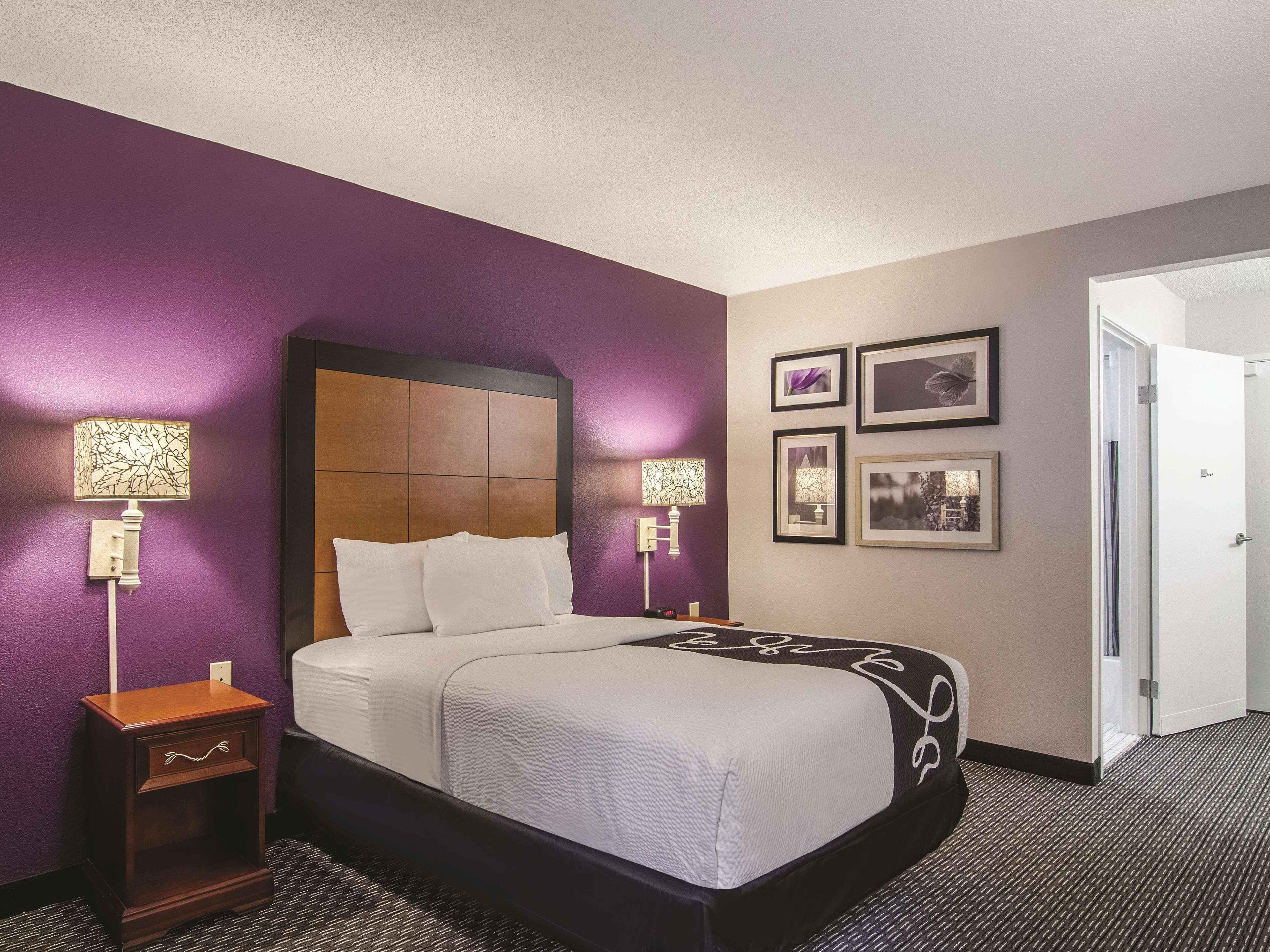Отель La Quinta By Wyndham Baton Rouge Siegen Lane Экстерьер фото