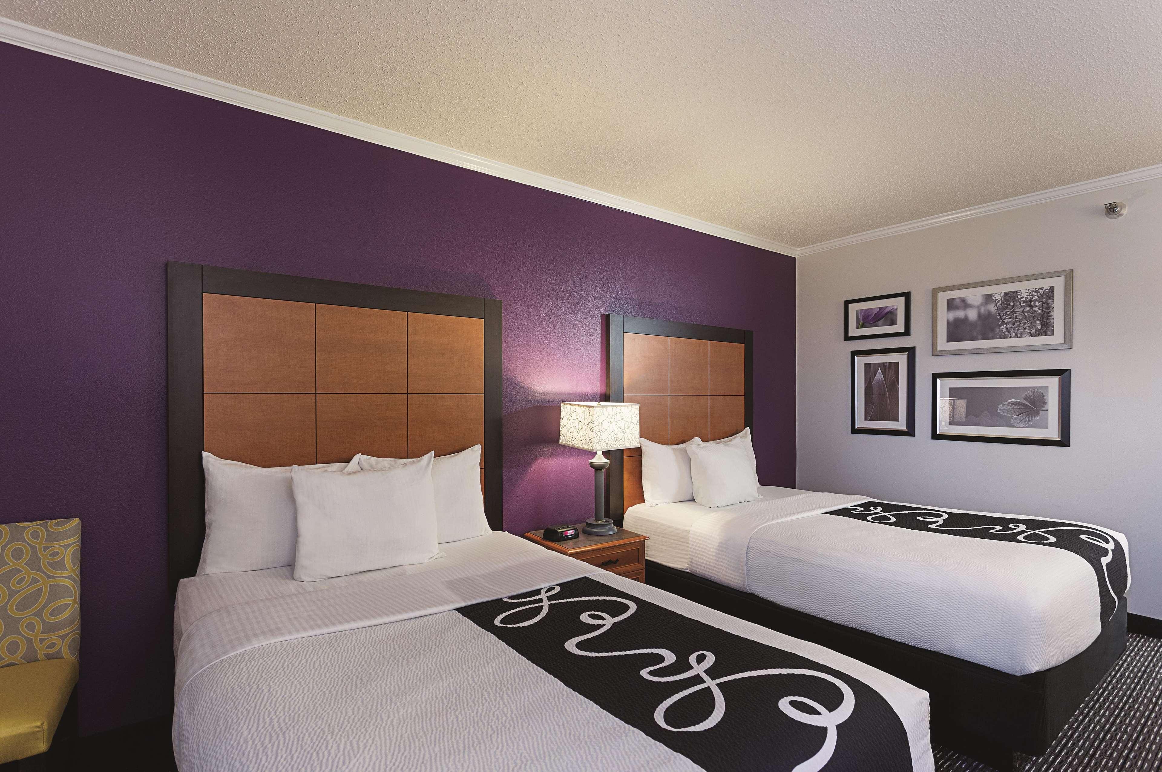 Отель La Quinta By Wyndham Baton Rouge Siegen Lane Экстерьер фото