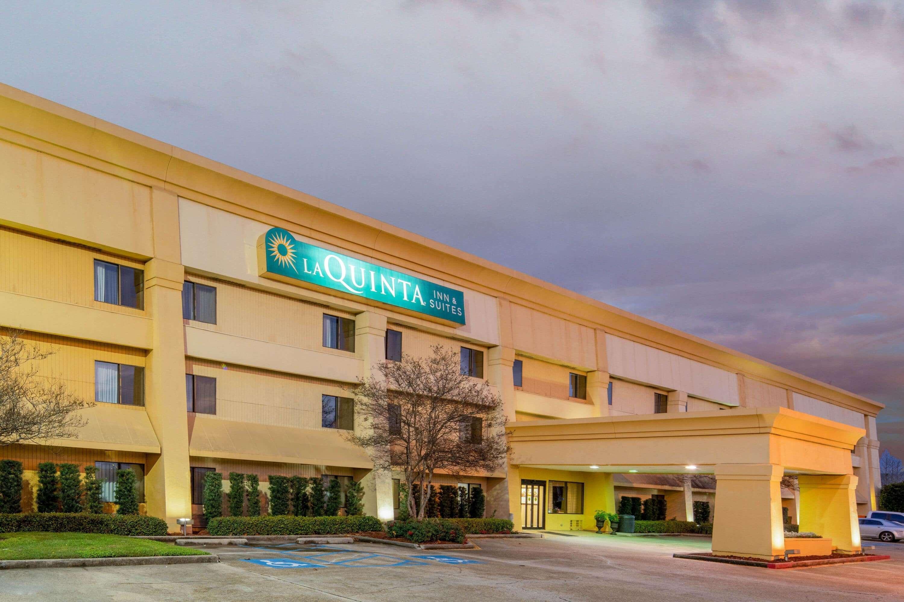 Отель La Quinta By Wyndham Baton Rouge Siegen Lane Экстерьер фото