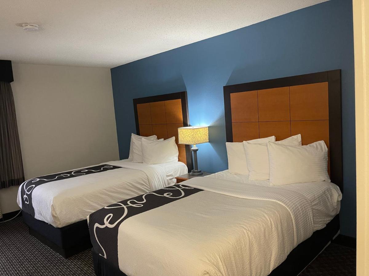 Отель La Quinta By Wyndham Baton Rouge Siegen Lane Экстерьер фото